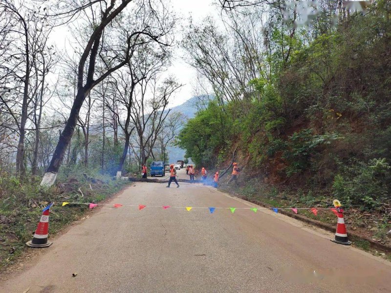 交通标志牌维修：确保道路安全的隐形卫士